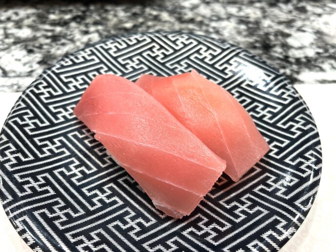 別府名物「水天」の寿司（マグロ）