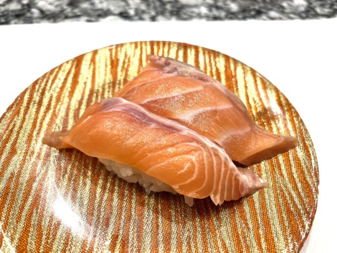 別府名物「水天」の寿司（サーモン）