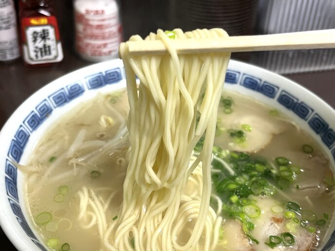 月天のラーメン・麺
