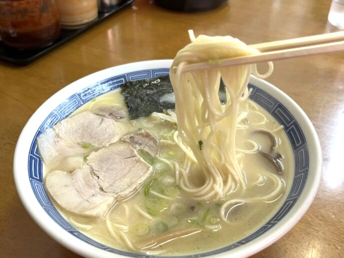 来々軒の麺