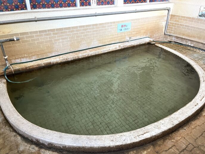 駅前高等温泉 ぬる湯