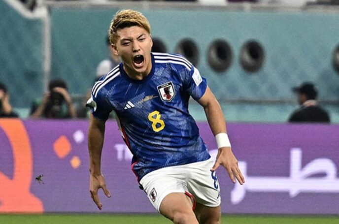 堂安律選手