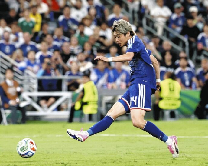 伊東純也選手