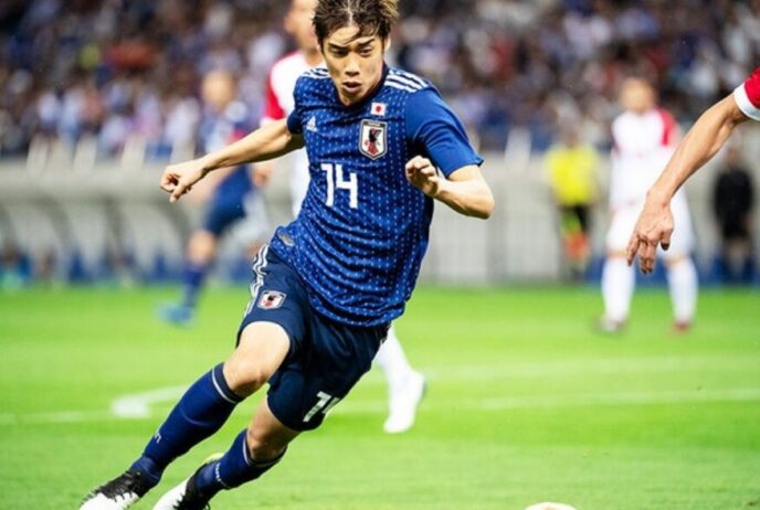 伊東純也選手
