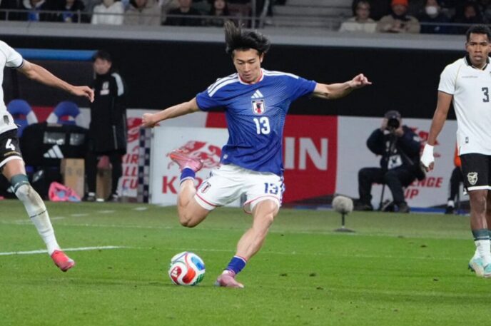 中村敬斗選手
