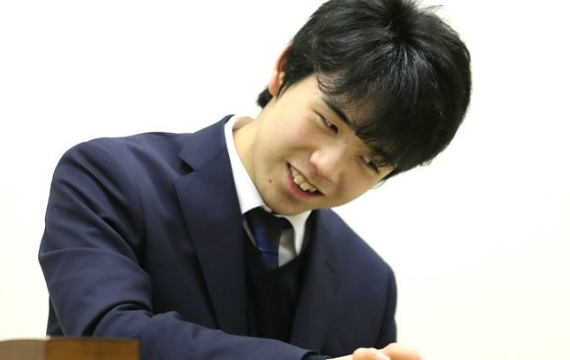 藤井聡太さん